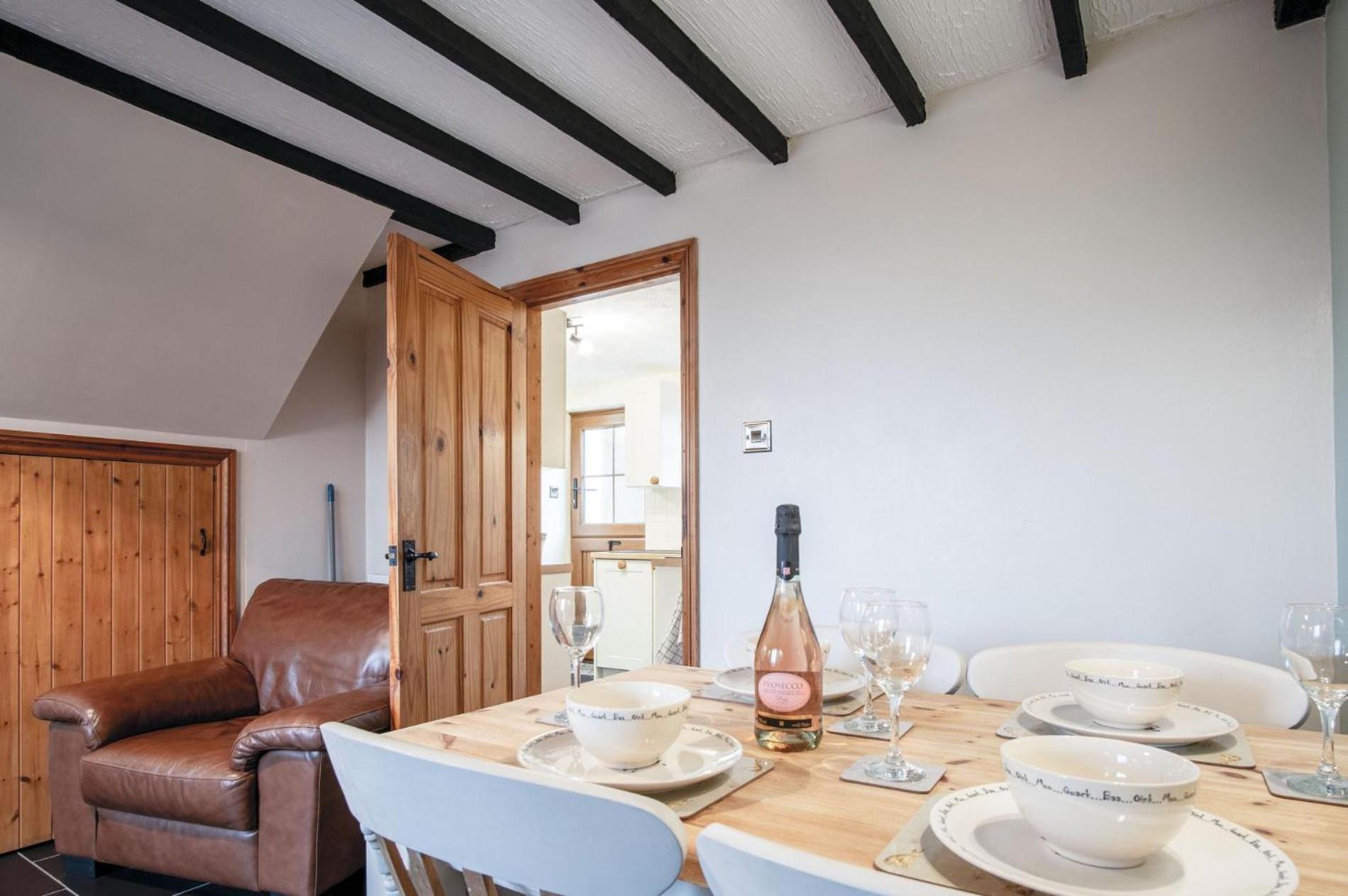 The Brambles - 2 Bedroom Cottage - Llanteg エクステリア 写真