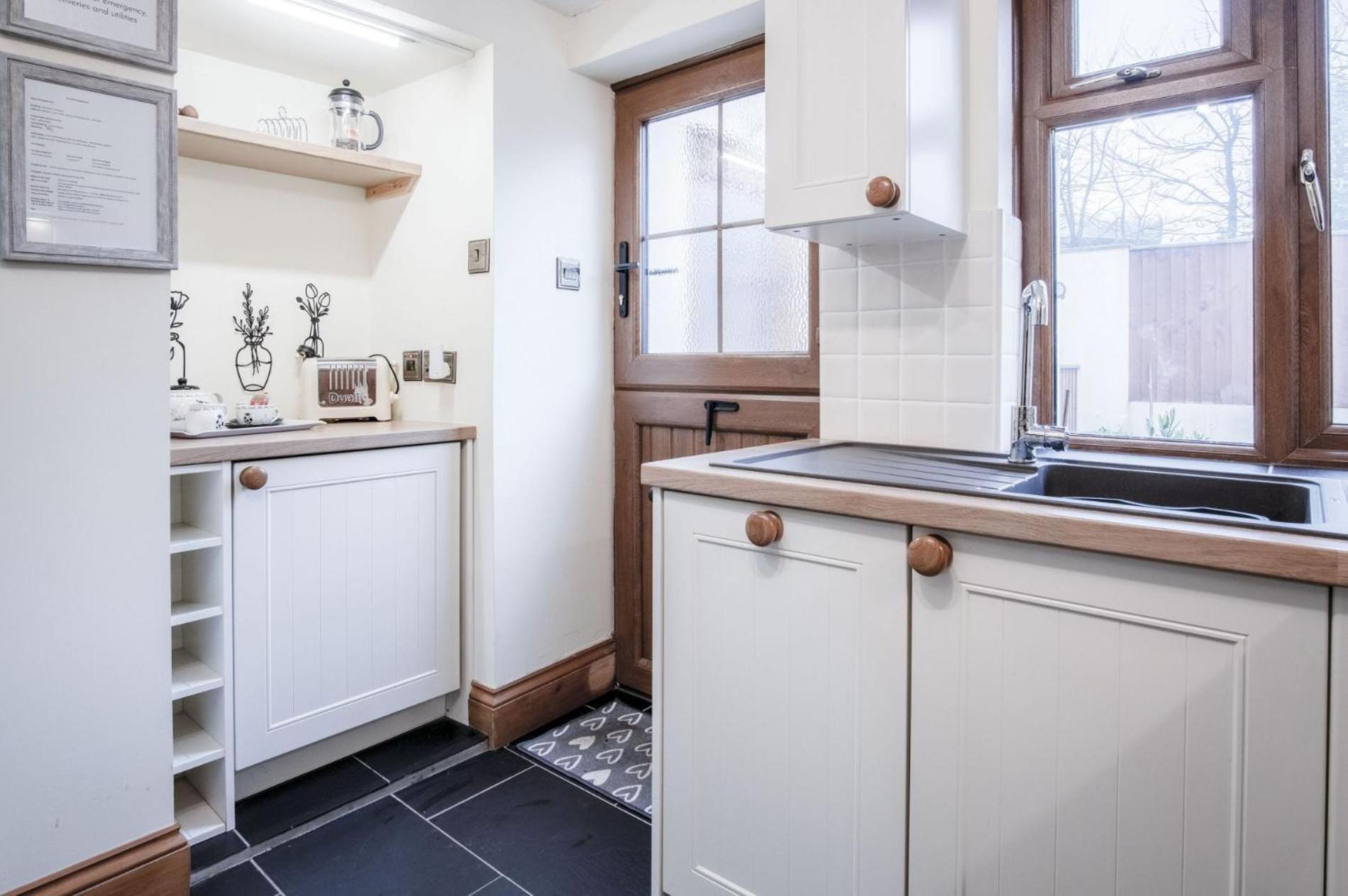 The Brambles - 2 Bedroom Cottage - Llanteg エクステリア 写真