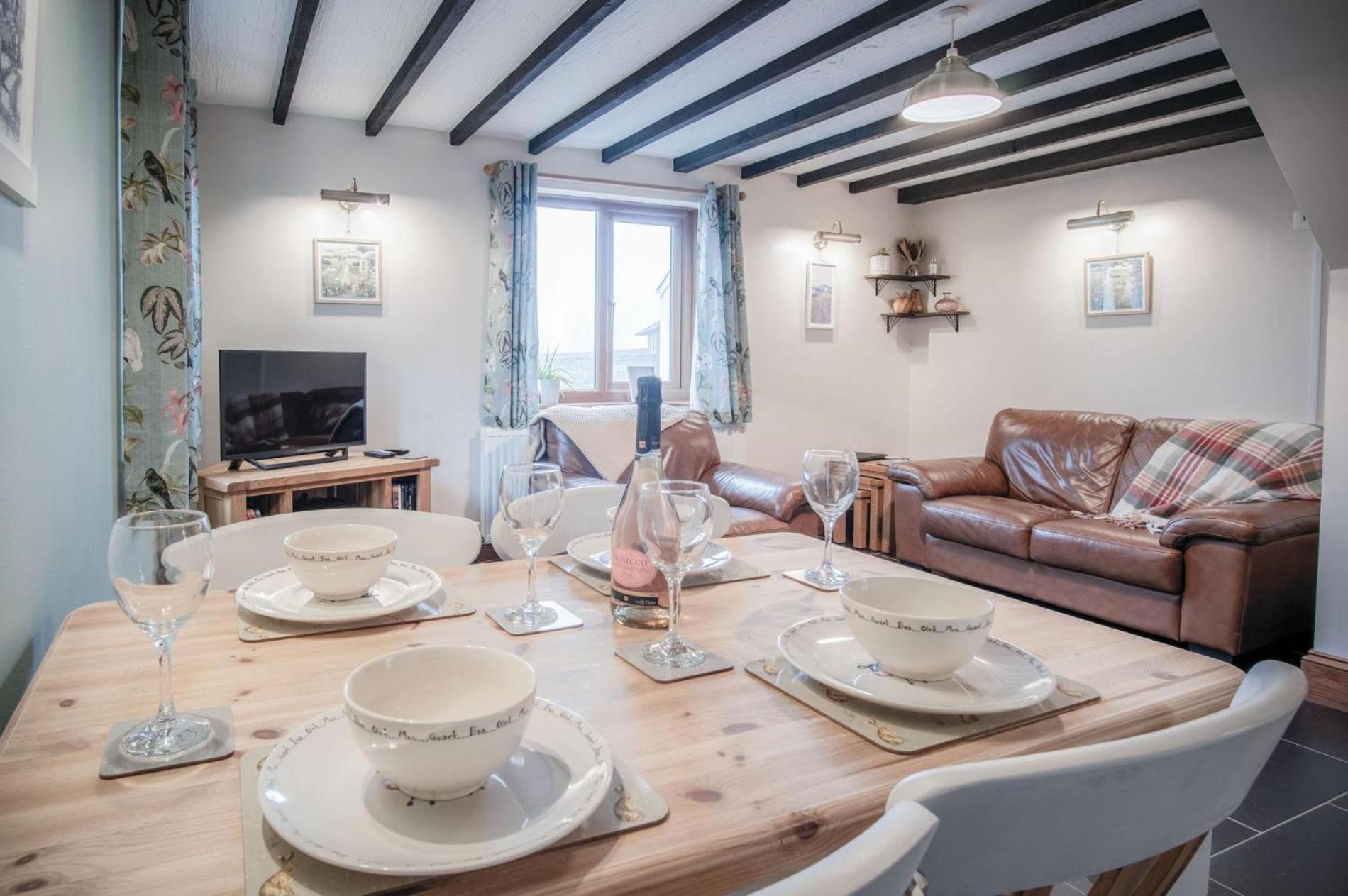 The Brambles - 2 Bedroom Cottage - Llanteg エクステリア 写真