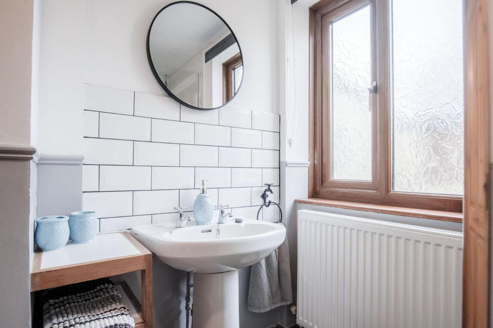 The Brambles - 2 Bedroom Cottage - Llanteg エクステリア 写真