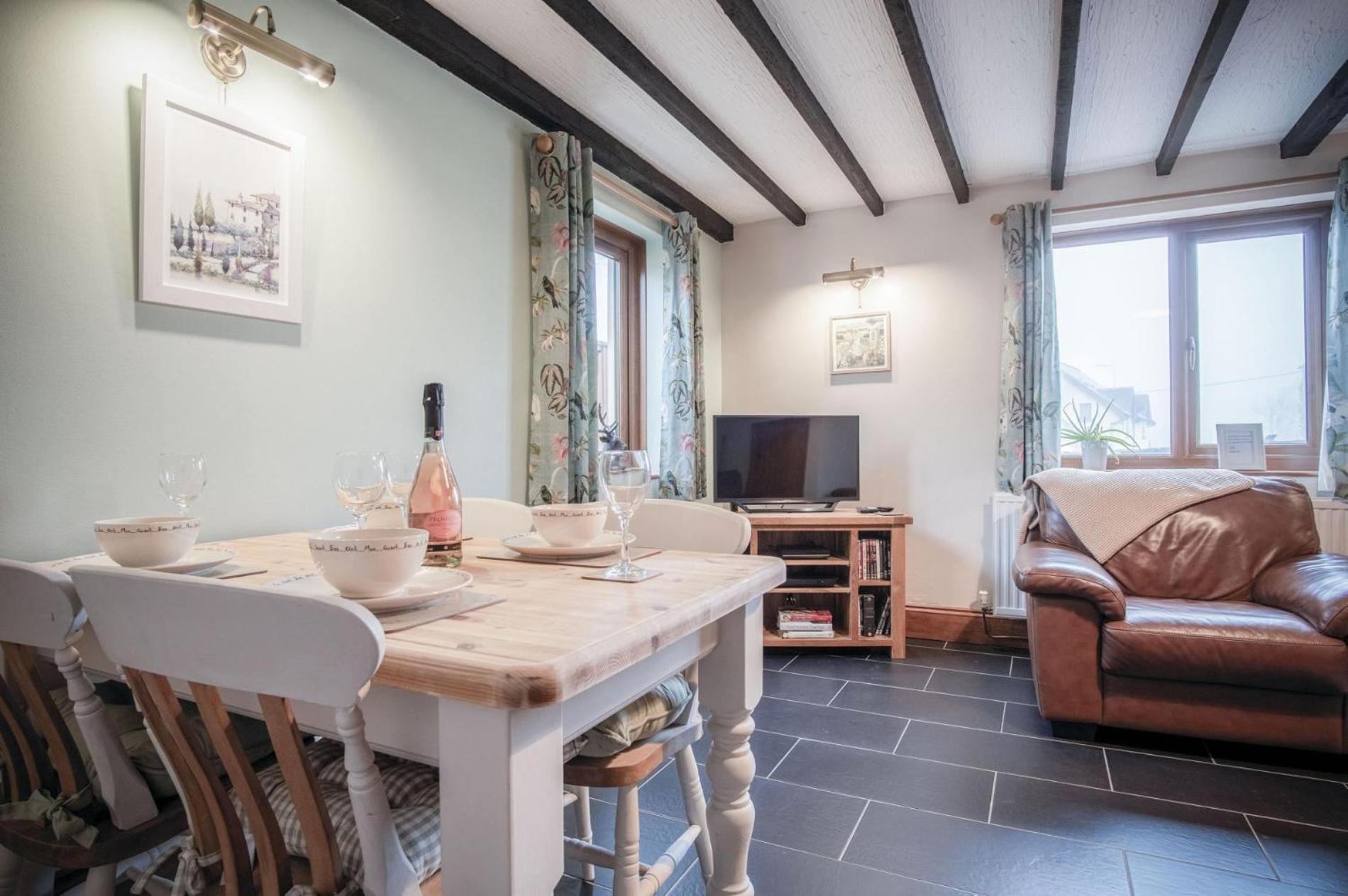 The Brambles - 2 Bedroom Cottage - Llanteg エクステリア 写真