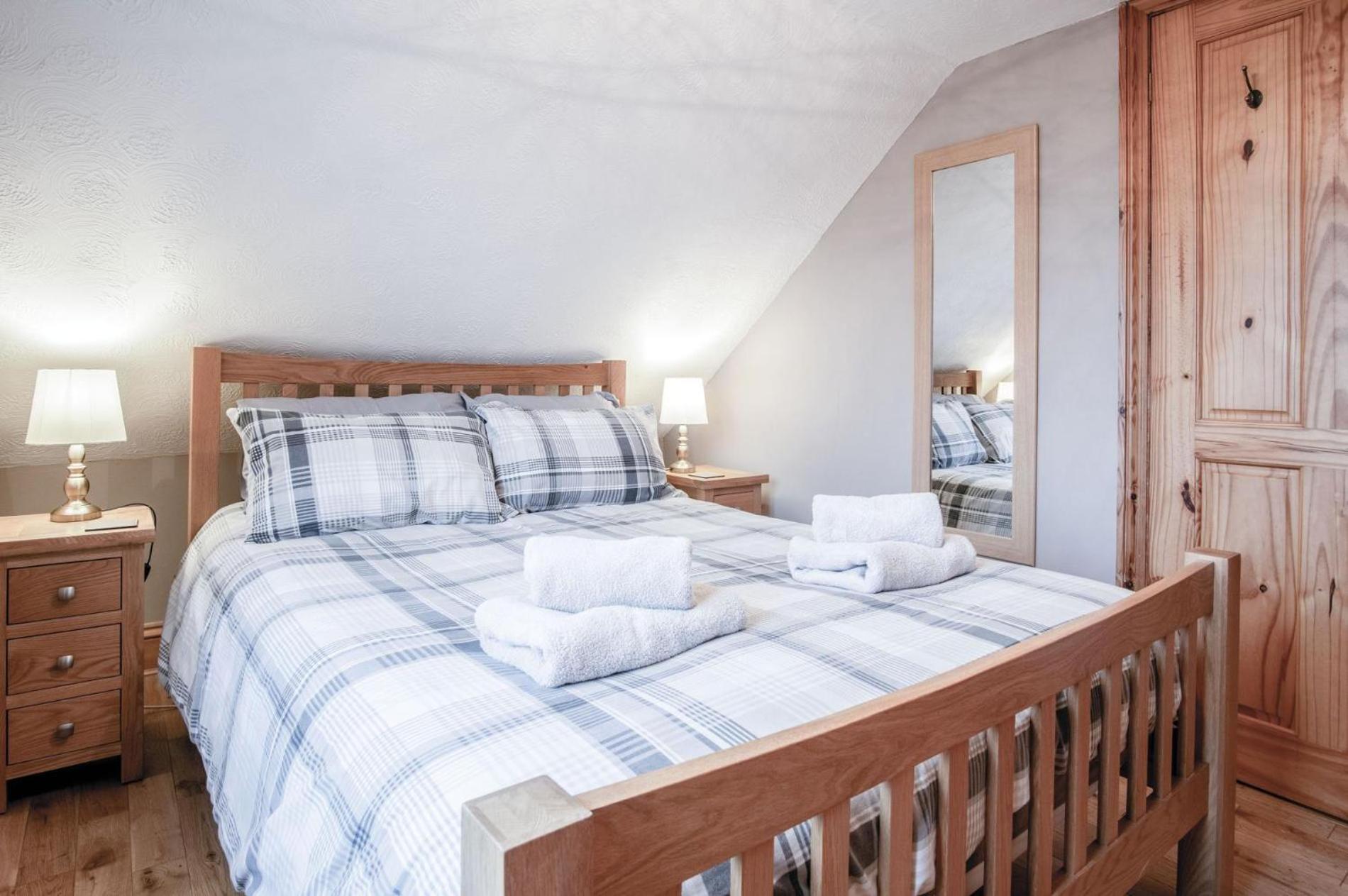 The Brambles - 2 Bedroom Cottage - Llanteg エクステリア 写真